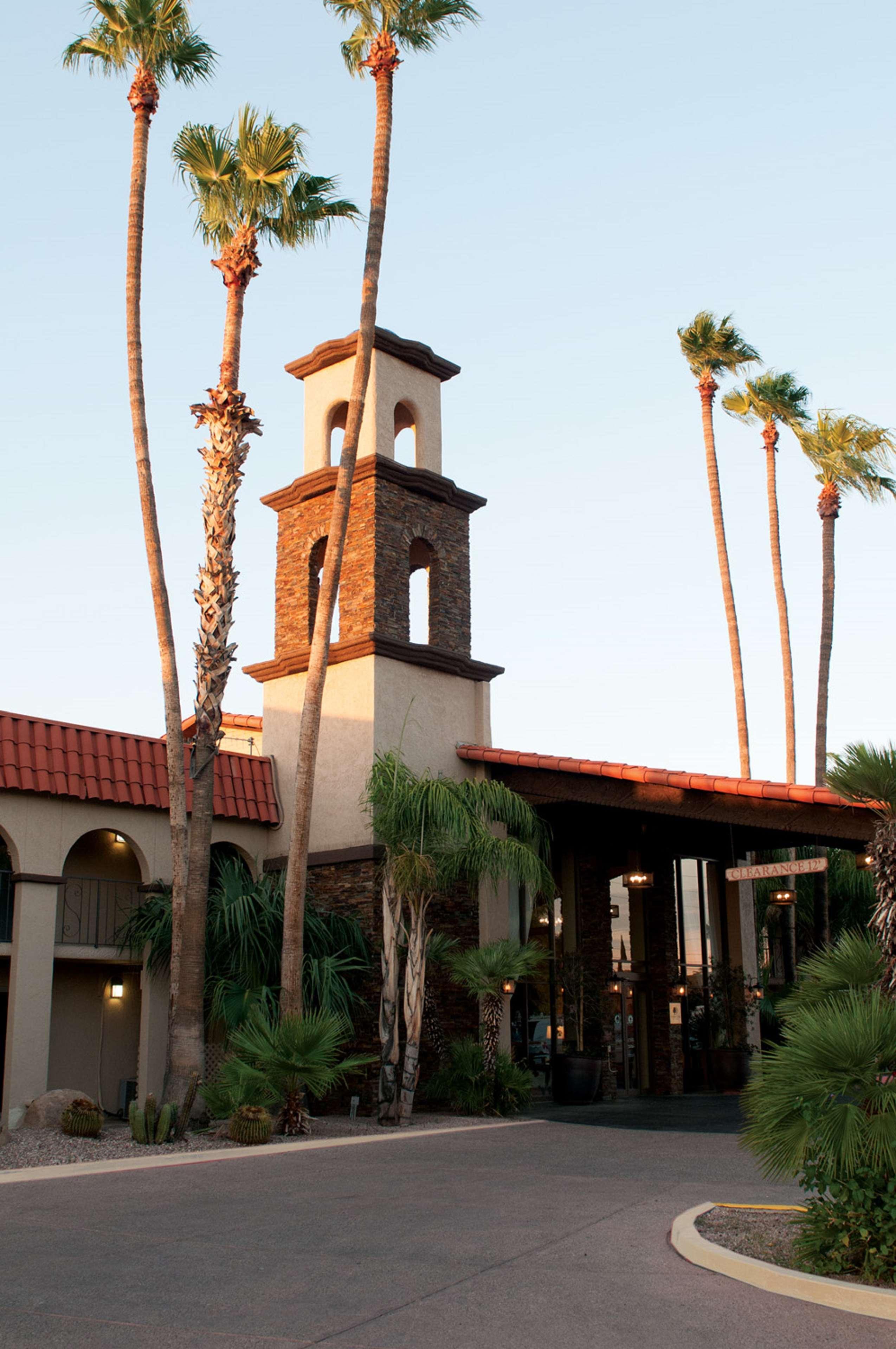 Doubletree Suites By Hilton Tucson-Williams Center Exterior photo