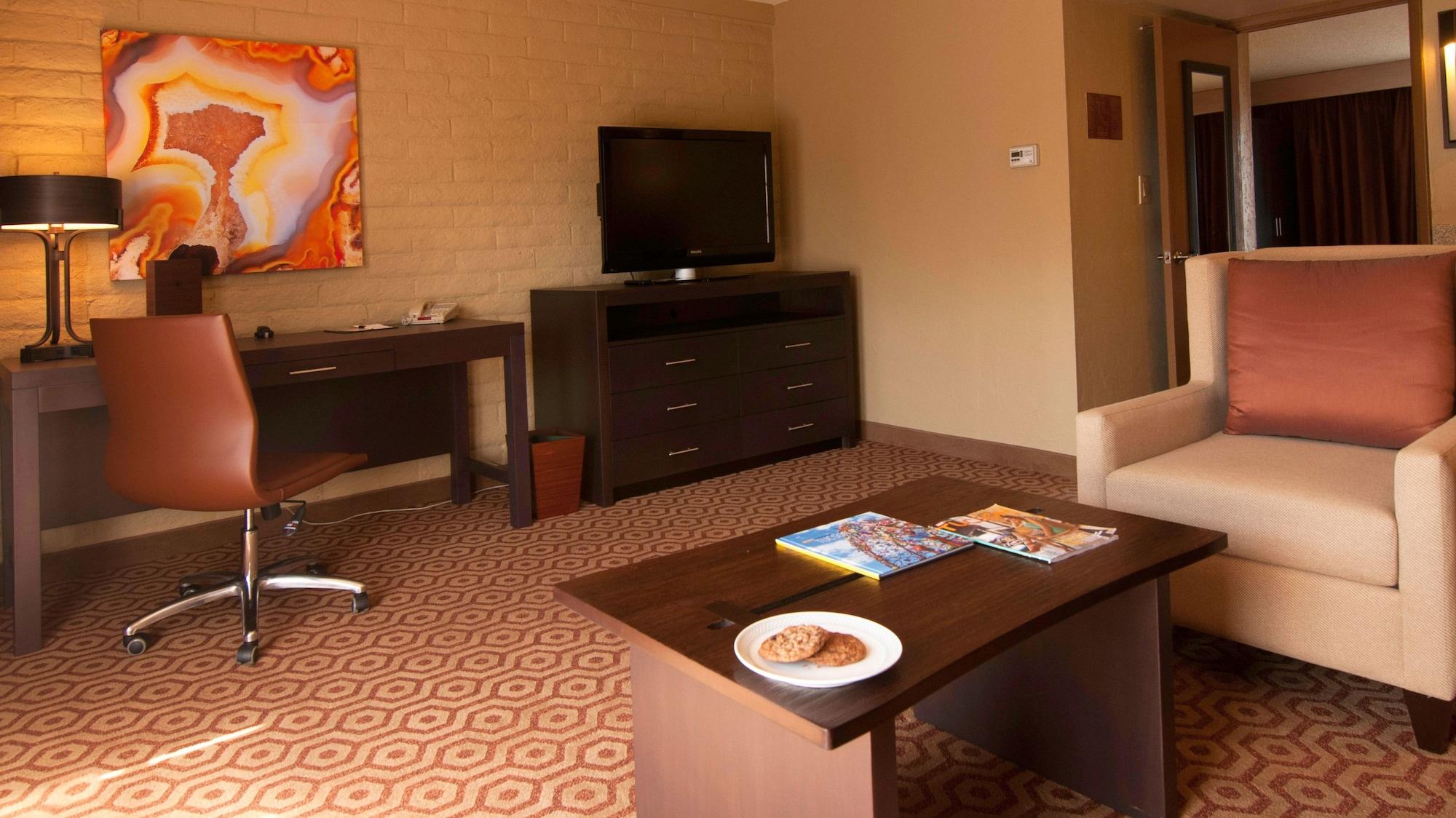 Doubletree Suites By Hilton Tucson-Williams Center Exterior photo